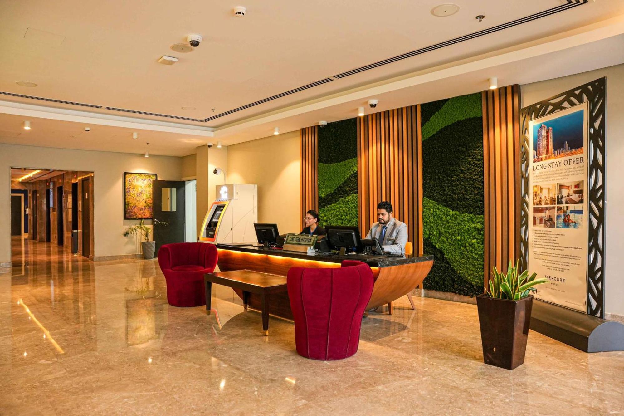 Mercure Dubai Barsha Heights Hotel Suites And Apartments Ngoại thất bức ảnh